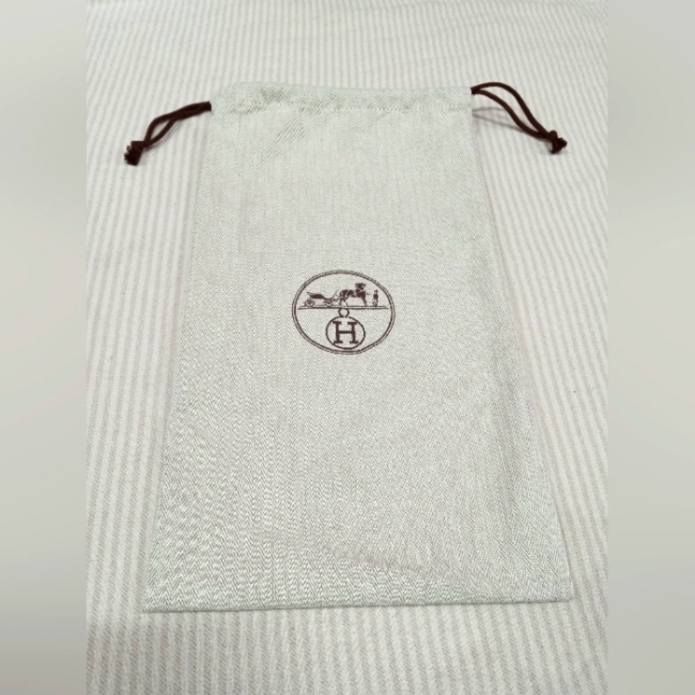 Hermes drawstring dustbag 15.5 x 8.5